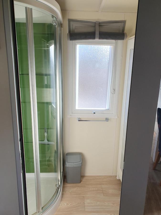 Charmant Mobil-Home Rocbaron Buitenkant foto